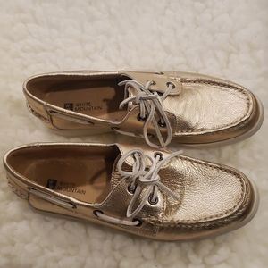 White Mountain Size 7.5